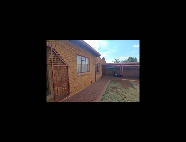 4 BEDROOM HOUSE FOR SALE IN FLORAUNA